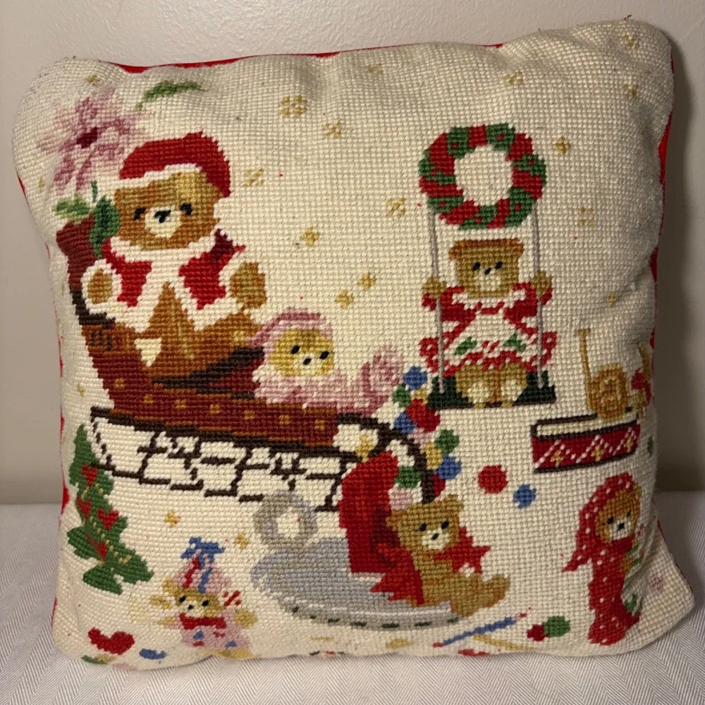 Imperial‎ Elegance Handmade Wool Needlepoint Christmas Throw Pillows 13 X 13